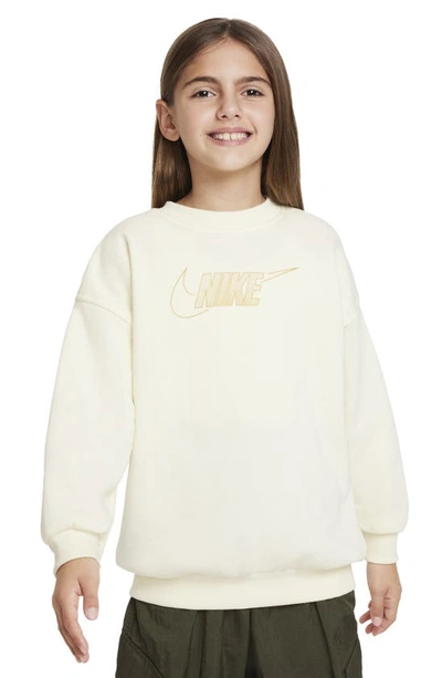Nike Sportswear Club Fleece Big Kids' (girls') Crew-neck Sweatshirt In White