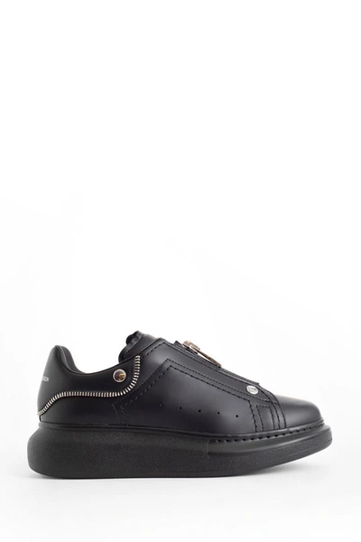 Alexander Mcqueen Oversized Zip-up Sneakers In Black
