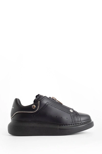 Alexander Mcqueen Oversized Zip-up Trainers In Black