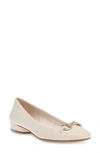 Anne Klein Cora Womens Chain Slip On Loafers In Off White