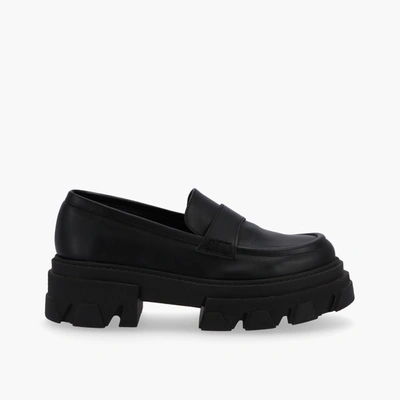 Alohas Trailblazer Corn Loafer In Black