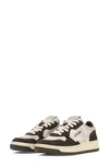 Autry Medalist Low Sneaker In Blackboard