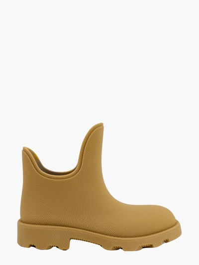 Burberry Marsh Ankle Boots In Yellow