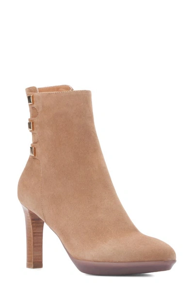 Aquatalia Romea Three-button Platform Ankle Booties In Champagne