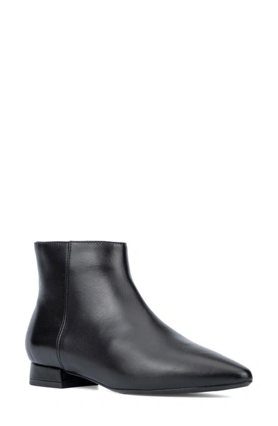 Aquatalia Prisilla Leather Ankle Booties In Black