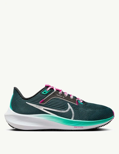 Nike Women's Pegasus 40 Road Running Shoes (extra Wide) In Green
