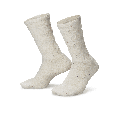 Nike Unisex Everyday Plus Cushioned Crew Socks (1 Pair) In White