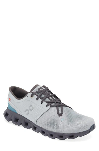 On Cloud X 3 In Grey/grey