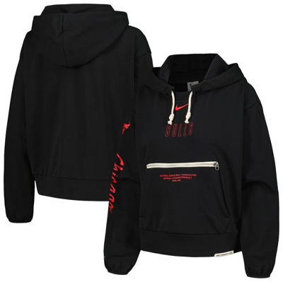 Nike Black Chicago Bulls Courtside Standard Issue Performance Pullover Hoodie