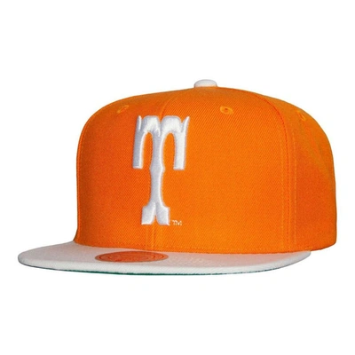 Mitchell & Ness Men's  Tennessee Orange, White Tennessee Volunteers 2-tone 2.0 Snapback Hat In Tennessee Orange,white