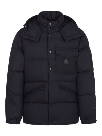 Moncler Logo Patch Padded Coat In Blue