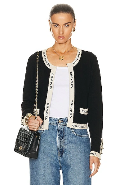 Pre-owned Chanel 1995 Knit Cardigan In Black & White