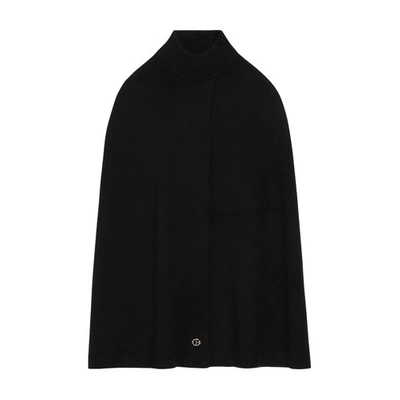 Claudie Pierlot Logo-plaque Knitted Cape In Schwarz