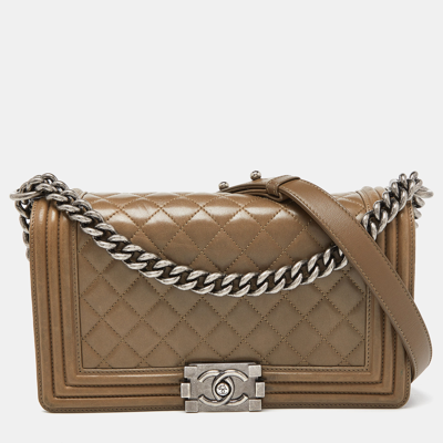 Pre-owned Chanel Green Quilted Leather Medium Boy Flap Bag