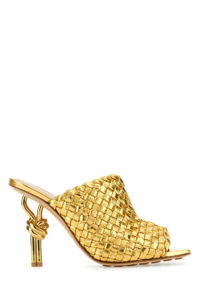 Bottega Veneta Heeled Shoes In Gold