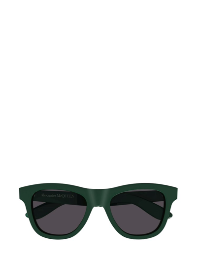 Alexander Mcqueen Eyewear Square Frame Sunglasses In Green