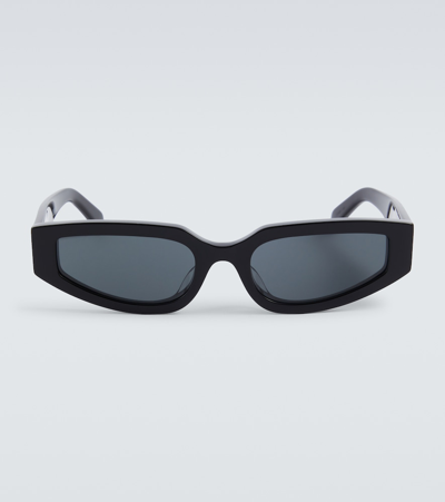 Celine Triomphe Cat-eye Sunglasses In Black