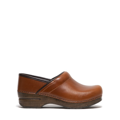 Dansko Classic Clog In Shiny Leather In Brown