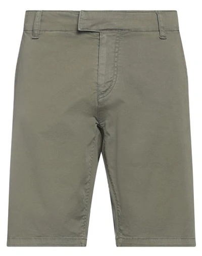 Zadig & Voltaire Man Shorts & Bermuda Shorts Military Green Size 26 Cotton, Elastane