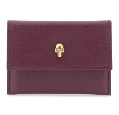 Alexander Mcqueen Foldover Skull Stud Detailed Cardholder In Red