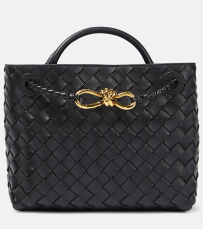 Bottega Veneta Andiamo Small Intrecciato-leather Handbag In Black