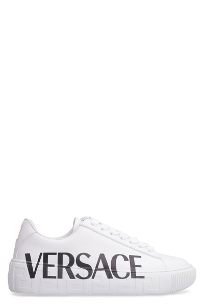 Versace Kid's Greca Logo Leather Low-top Sneakers, Toddlers In White