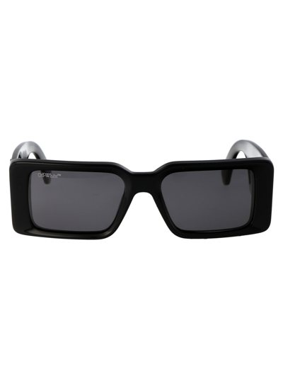 Off-white Milano Sunglasses In 1007 Black