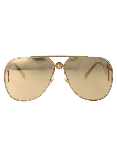 Versace 0ve2255 Sunglasses In 100203 Gold
