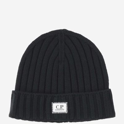 C.p. Company Wool Beanie With Logo In Blac