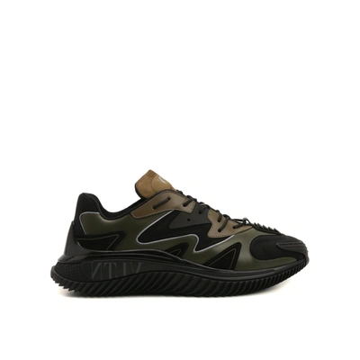 Valentino Garavani Wade Runner Sneakers In Black