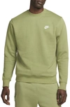 Nike Sportswear Club Fleece Crew In Green