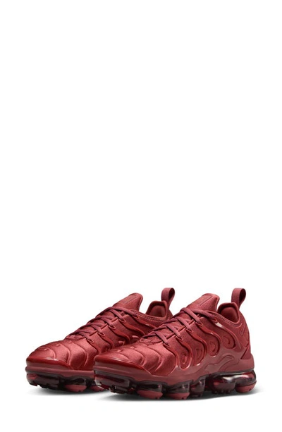 Nike Women's Air Vapormax Plus Running Trainers From Finish Line In Red