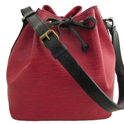 Pre-owned Louis Vuitton Noe Leather Shopper Bag () In Red