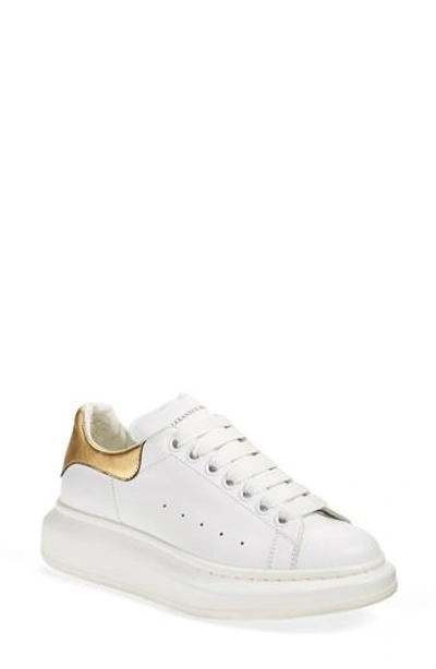Alexander Mcqueen Sneaker In White/ Gold