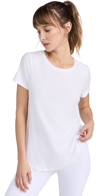 BEYOND YOGA FEATHERWEIGHT ON THE DOWN LOW TEE CLOUD WHITE