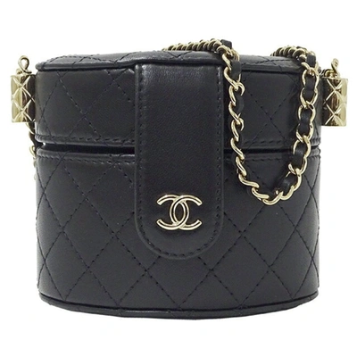 Pre-owned Chanel Vanity Suede Clutch Bag () In Black