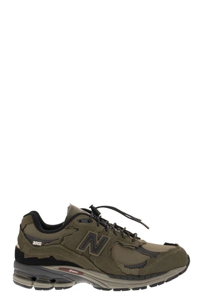 New Balance 2002  Lifestyle Sneakers In Green