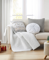 Levtex O Christmas Tree Reversible Quilted Throw, 50" X 60" In White