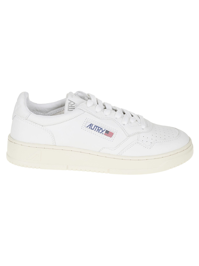 Autry Logo Patched Low Sneakers In White