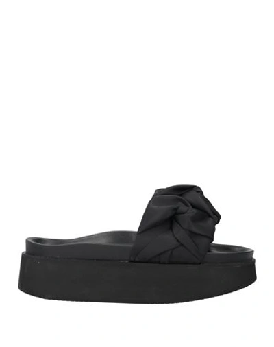 Inuikii Sandals In Black