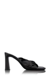 Frame Le Carver Slide Sandal In Noir