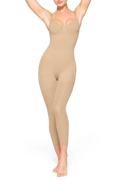 Skims Seamless Sculpt Catsuit In Clay