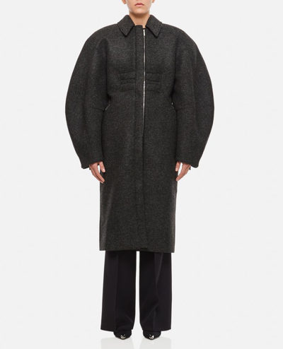 Jacquemus Le Manteau Ovalo Coat In Black