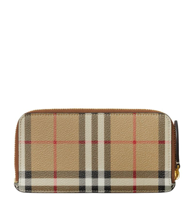 Burberry Check Purse In Brown