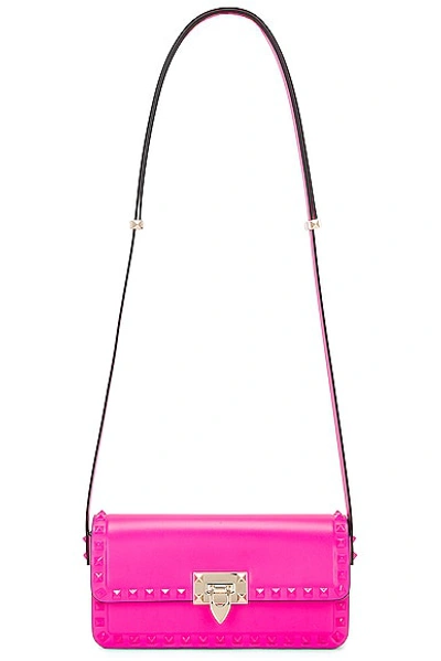 Valentino Garavani East West Rockstud Shoulder Bag In Pink