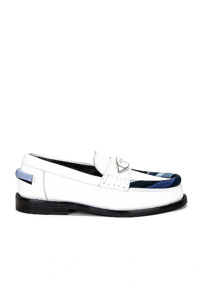 Emilio Pucci Logo Leather Loafers In Bianco