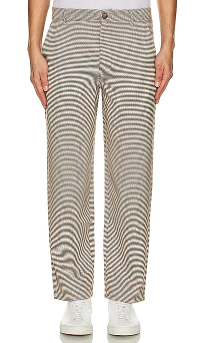 Bound Dogtooth Woven Cropped Trousers In Brown