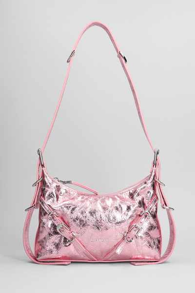 Givenchy Voyou 金属感皮质单肩包 In Rose-pink
