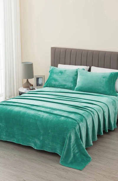 Woven & Weft Solid Plush Velour Sheet Set In Aqua