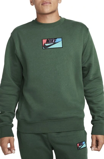 Nike Club Logo Sweatshirt In Dark Green